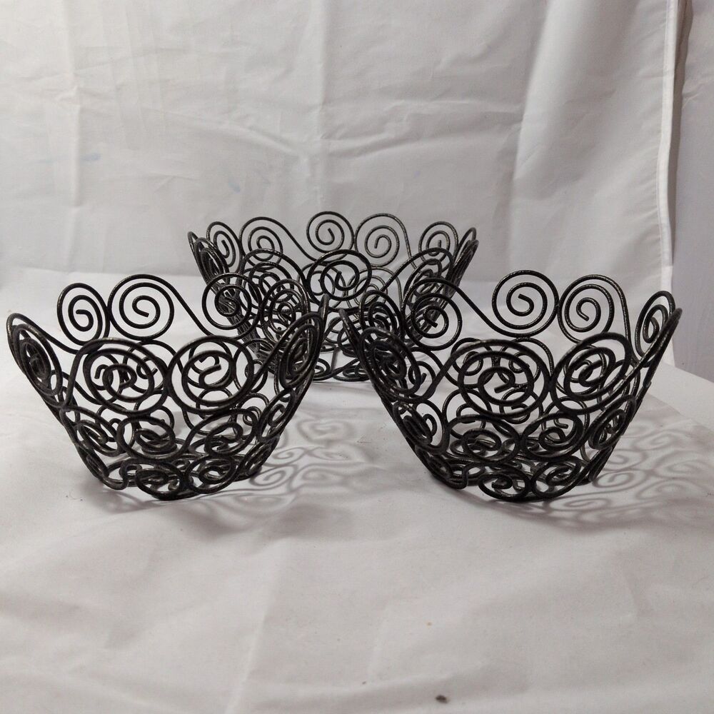 Vintage Black Metal Wire Fruit Bowl Set of 3 – Scroll Spiral Swirl Design...